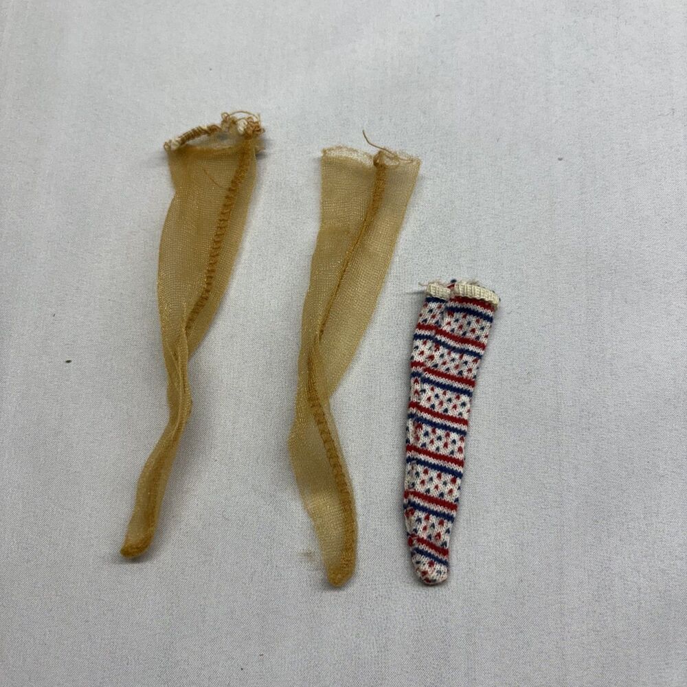 Vtg Barbie Doll Shoes Boots Accessories Lot Stockings Curlers Heels Brushes - Picture 8 of 8